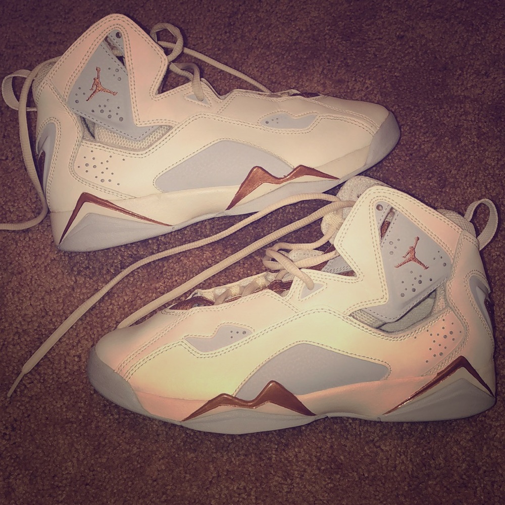 White RoseGold Jordan’s